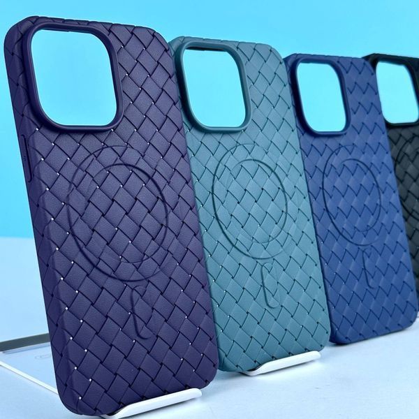 Чехол Bottega Veneta Premium with MagSafe для iPhone 15 Pro Синий 214-01828 фото