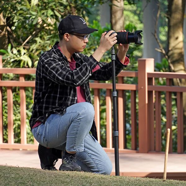 Штатив Ulanzi Full carbon fiber Multifunctional portable light tripod (UV-2784 MT-49) 2784 фото