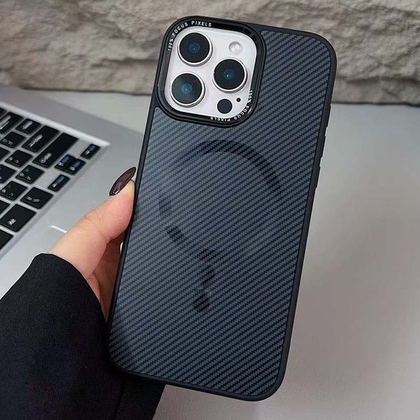 Чохол TPU+PC Carbon Mirage with MagSafe для Apple iPhone 14 Pro Black 214-03388 фото