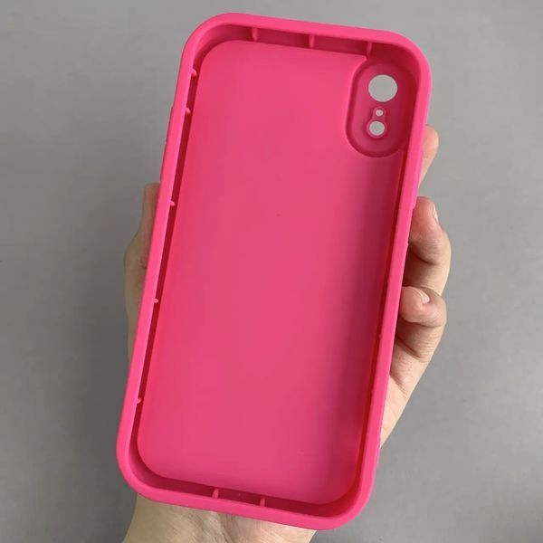 Чехол Shock Sides Resistant для iPhone Xr Electric Pink 208-02308 фото
