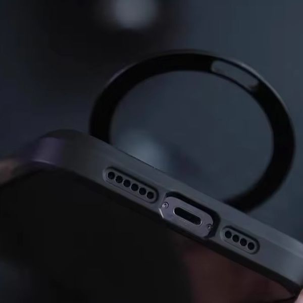 TPU+PC чехол Metal Buttons with MagSafe Carbon Ring для Apple iPhone 15 Pro Max (6.7") Black 777-08083 фото