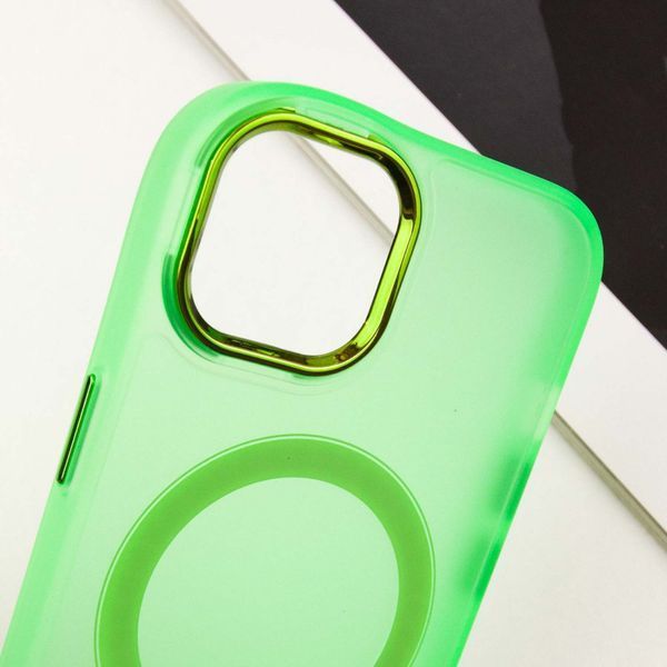 Чохол TPU+PC Lily with MagSafe для Apple iPhone 15 (6.1") Neon Green 214-03587 фото