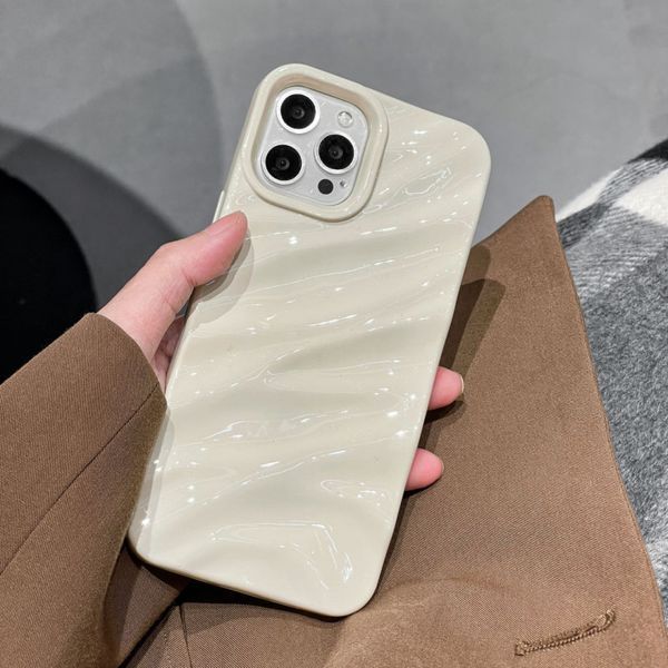 Чехол 3D Wavy Pattern Case для iPhone 15 Black 208-04959 фото