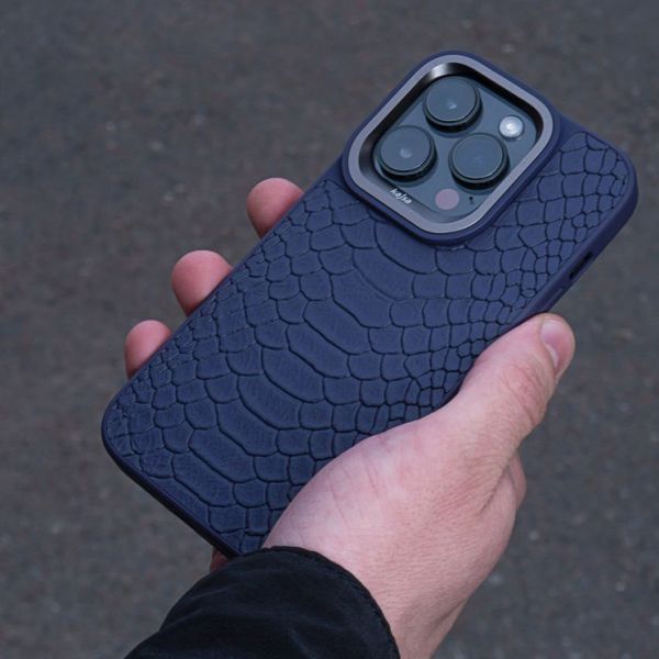 Чехол Kajsa Snake Pattern iPhone 15 Pro Max Light gray 656-08111 фото