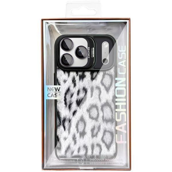Чехол TPU+PC Wild Leopard with MagSafe and Lens для Apple iPhone 17 Pro (6.3") Black 656-08229 фото