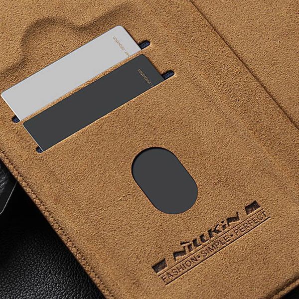 Шкіряний чохол-книжка Nillkin Qin Prop для Apple iPhone 16 Pro Max Brown 214-03396 фото