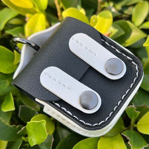 Шкіряний футляр Briefcase для навушників AirPods 1/2 White 203-00388 фото