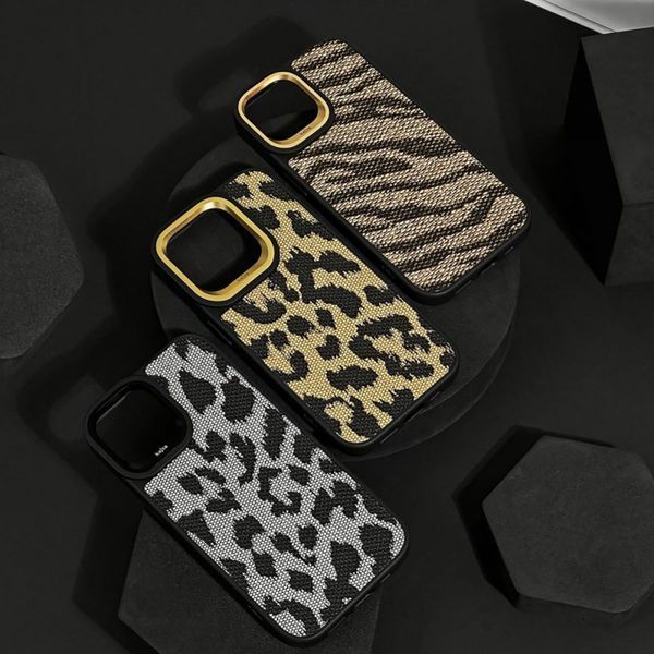 Чехол Kajsa Glamorus Collection with Magnetic Ring iPhone 16 Pro Silver 656-08141 фото