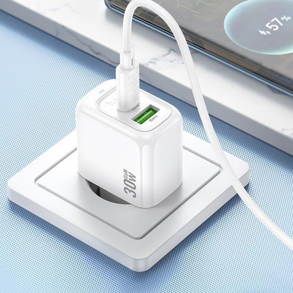 МЗП Hoco CS55A Surplus PD30W+QC3.0 (1USB-A/1C) + кабель Type-C to Type-C White ILSO-00000074136-1 фото