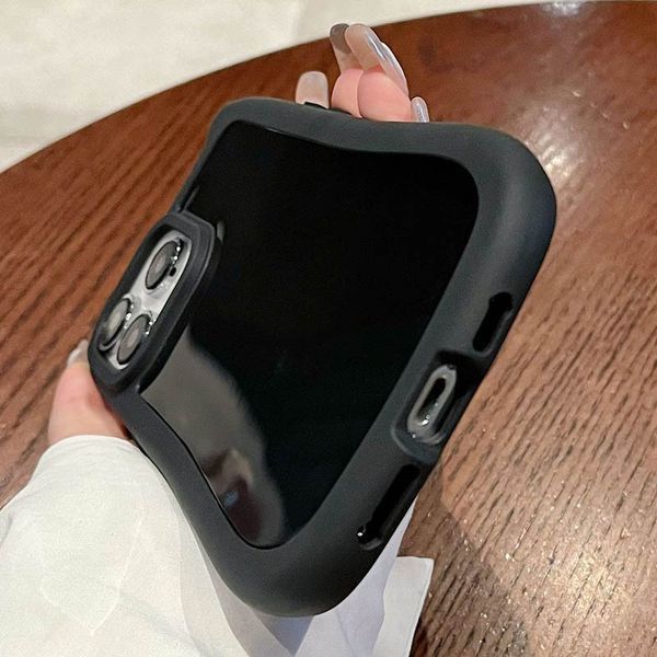 Чехол с шнурком GETMAN Cat with straps для&nbsp;iPhone 12 Pro Max (6.7") Black 555-00427 фото