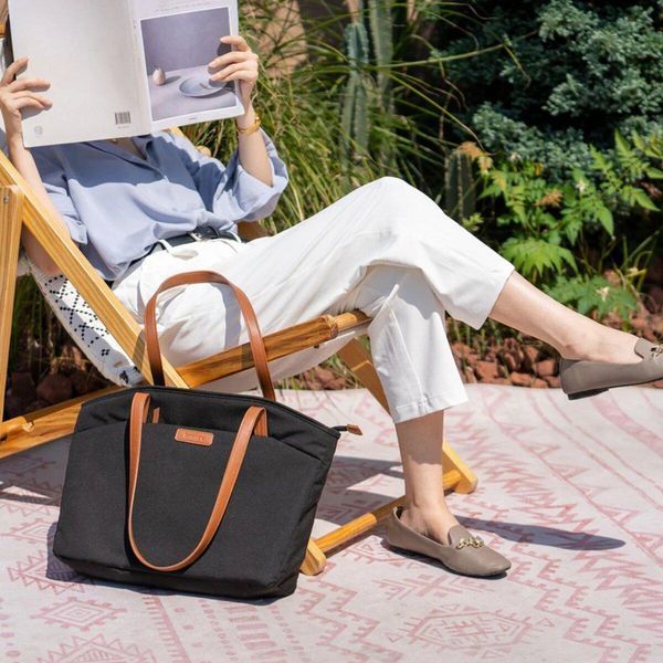 Сумка Tomtoc Versatile-T23 Laptop Tote Bag Black 16 Inch/18L (T23L1D1) 656-00224 фото