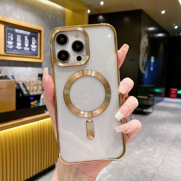Чехол CD Magnetic для iPhone 16 Gold 666-02745 фото