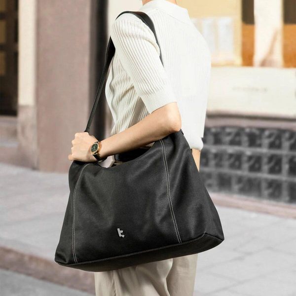 Сумка Tomtoc Versatile-T28 Laptop Tote Bag Black 16 Inch/18L (T28L1DV) 656-00226 фото