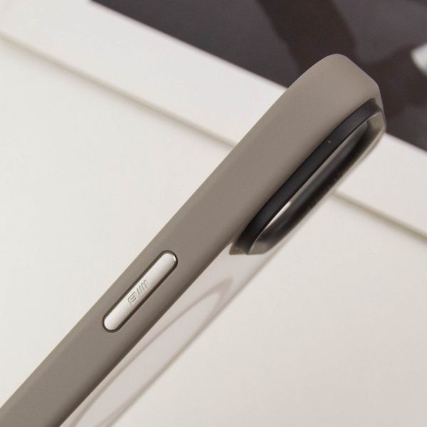 TPU+PC чохол Blueo Skin Friendly Frosted with MagSafe для Apple iPhone 15 (6.1") Grey 777-07912 фото