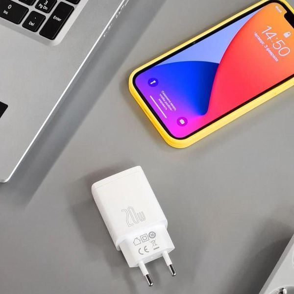 МЗП Baseus Compact Quick Charger 20W QC+ PD (1Type-C + 1USB) White CCXJ-B02 фото