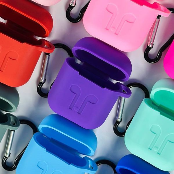 Силіконовий чохол із карабіном для навушників AirPods Pro Black 203-00506 фото