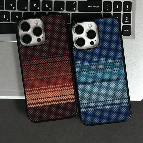 Чохол Gloss Elite Carbonique Magnetic для iPhone 15 Pro Line Blue 208-06239 фото