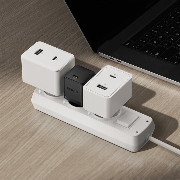 Сетевое зарядное устройство Baseus Palm Fast Charger 1C 20W EU Cluster Black P10111602113-00 фото