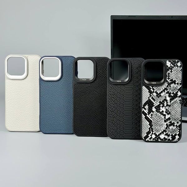 Чехол Kajsa Snake with Magsafe для iPhone 13 Snake Print 214-02712 фото