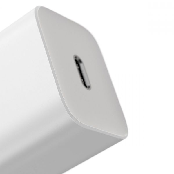 МЗП Baseus Super Silicone PD Charger 20W (1Type-C) + With Cable Type-C to Lightning White 209-00280 фото
